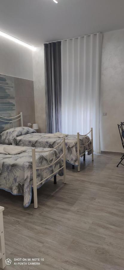 B & B Le Gemelline ซาแลร์โน ภายนอก รูปภาพ